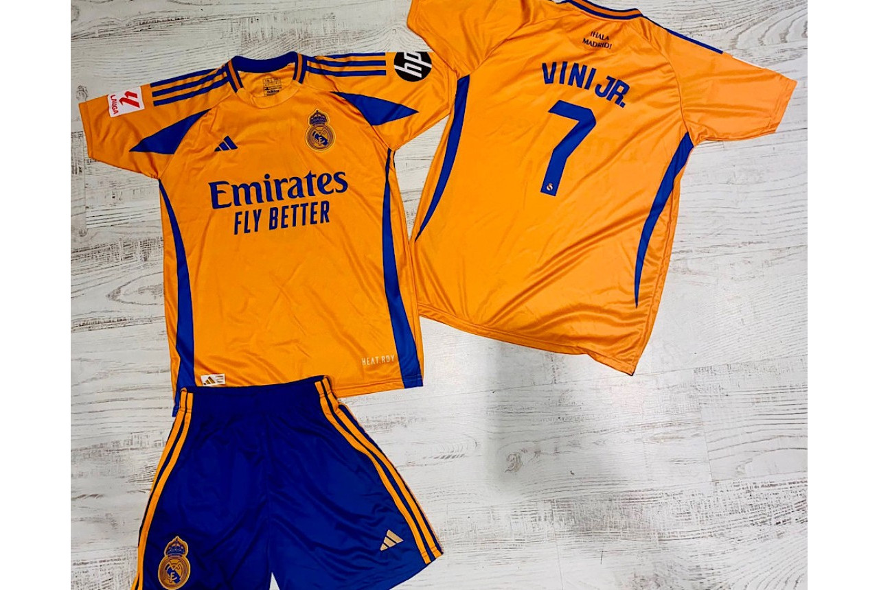8201 Детски футболен комплект Real Madrid VINI JR 7